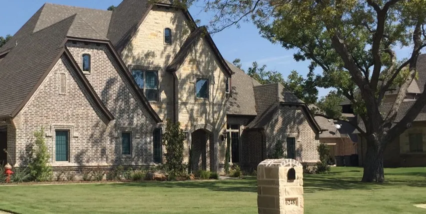 Emerald Custom Pools LLC